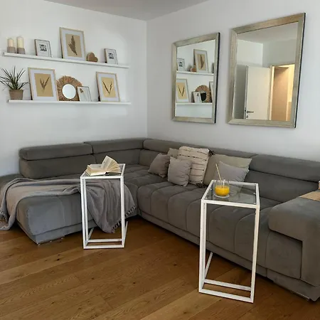 Apartment Lena Linz