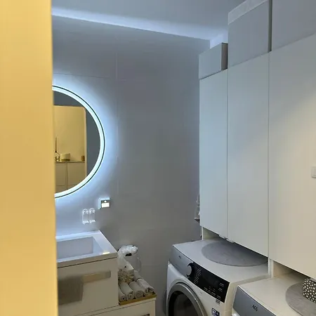 Apartment Lena *